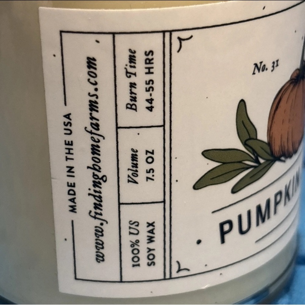Finding Home Farms Medium 7.5oz Glass Jar Candle Pumpkin Sage - Picture 3 of 4